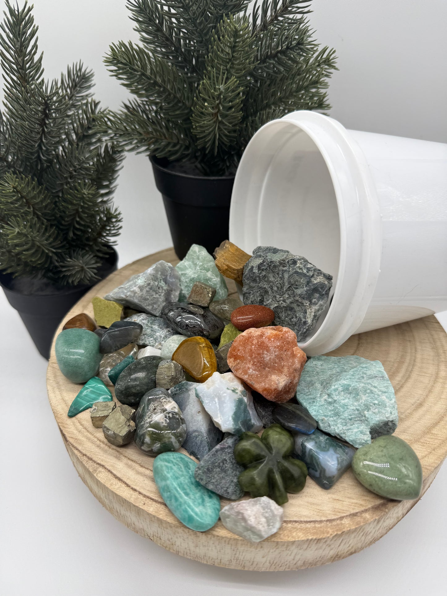 Good Luck Crystal Mining Kit - Lucky Gem Dig Bucket - Prosperity Crystal Set - Abundance Gift - Spiritual Gift - Lady of the Moss